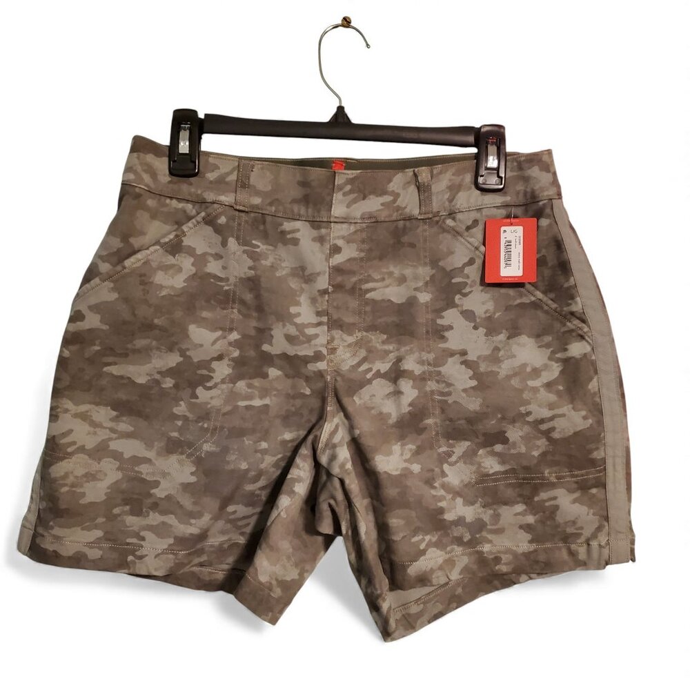 Spanx Stretch Twill Shorts In Green Camouflage Women's Size Large NWT
